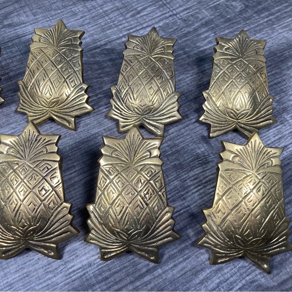 10 - Solid Brass Pineapple Napkin Rings Southern Hospitality - Picture 4 of 10